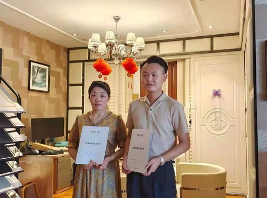 簽約捷報丨創贏2021，恭喜江蘇揚中丁總加盟巨奧集成頂墻